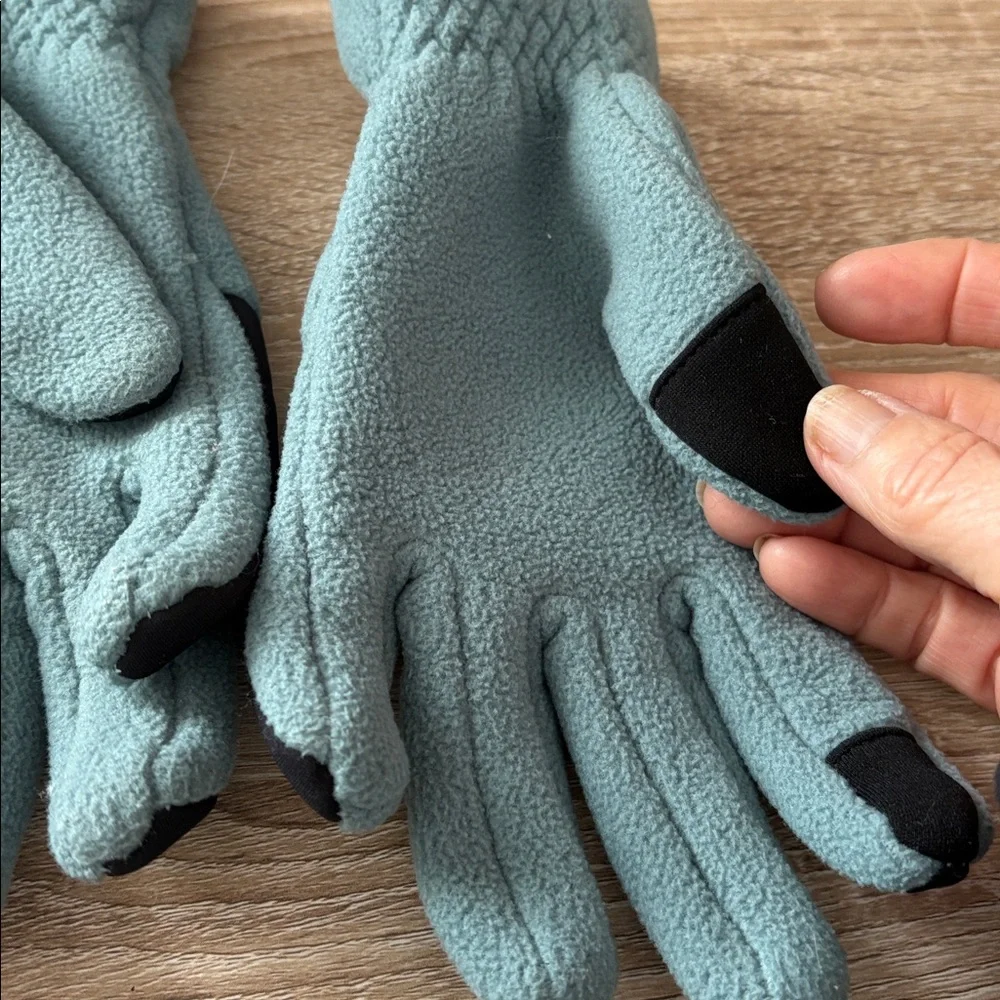 Bundle 2 Pair Gloves - Head Black & All In Motion Fleece Gloves